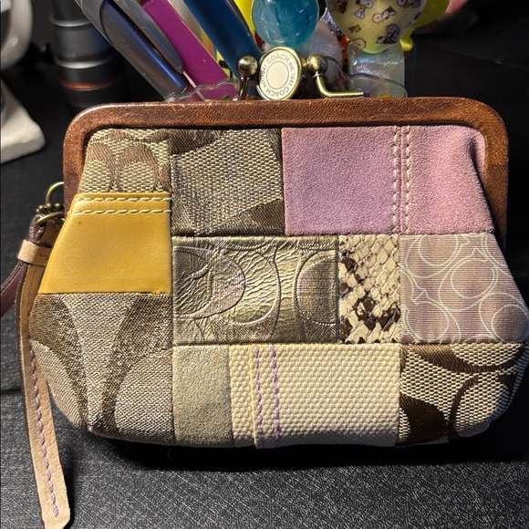 RARE Coach Patchwork kisslock Wristlet-Coin purse Y2K - Picture 1 of 10